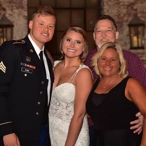 Meet your Posher, Leigh